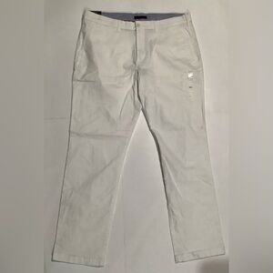 Tommy Hilfiger Men's Custom Fit Khaki Pants 38 x 33 NWT white Flat Front Chino